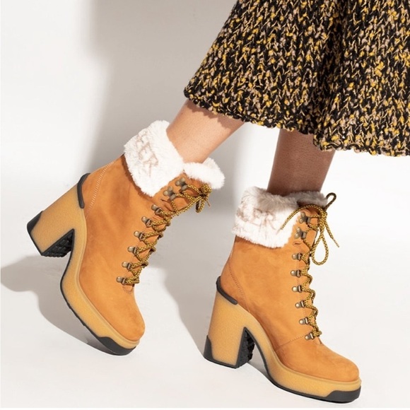New Moncler Claudia Boots Ankle Fur Logo Spellout Lace Up Heeled Luxury Sz 36.5 - Picture 1 of 16